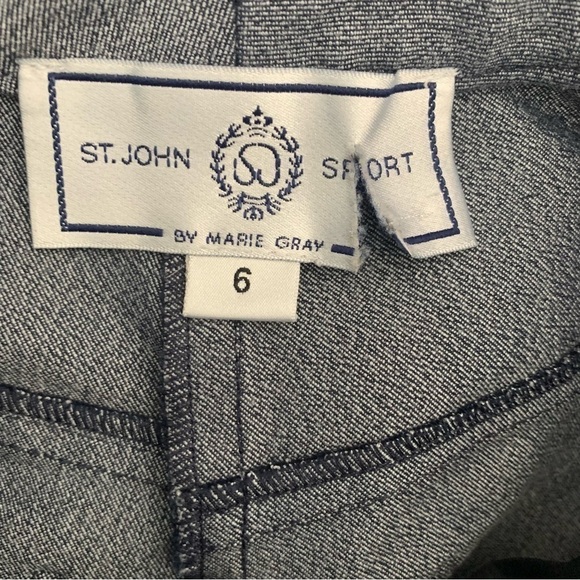 St. John Sport Stretch Jeans in dark wash denim size 6 - Picture 9 of 10